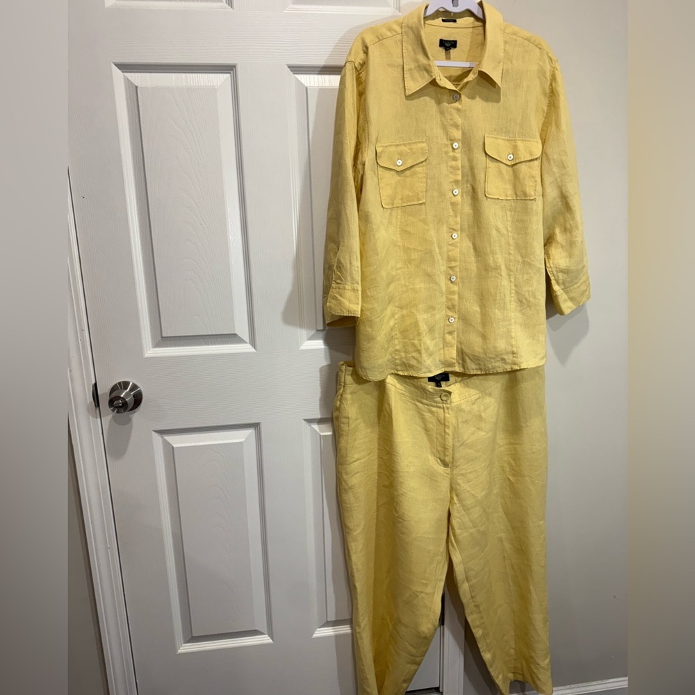 Talbots Irish Linen Two Piece Yellow Button
Up Top and Pants set Sz 3X